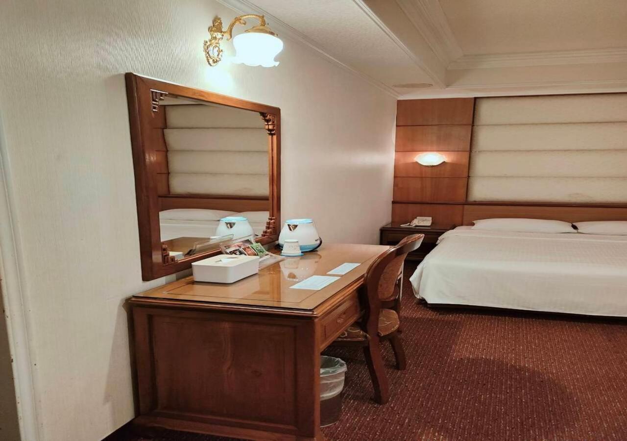 Champion Hotel Taipei Exterior photo